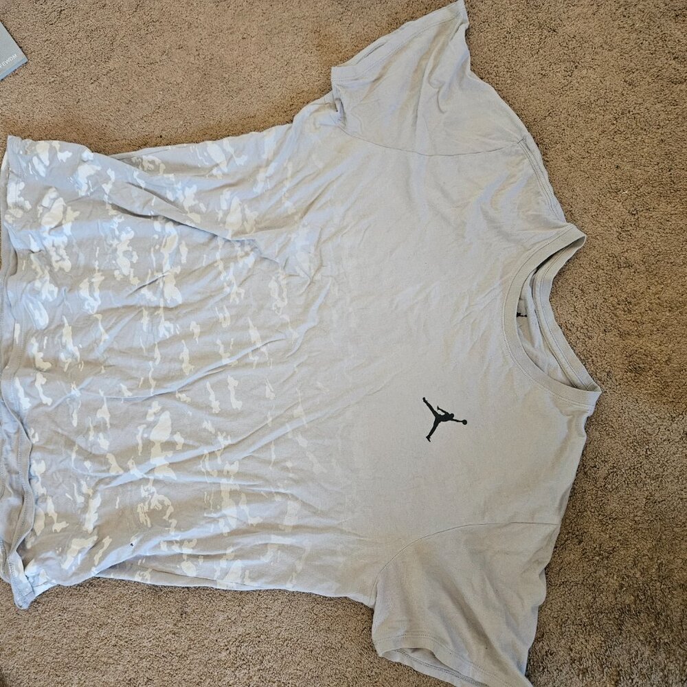 Jordan XXL Unique Designer T-Shirt Barely Worn